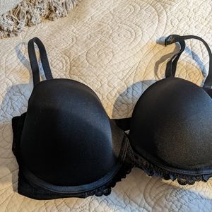 Maidenform black padded underwire bra 36D